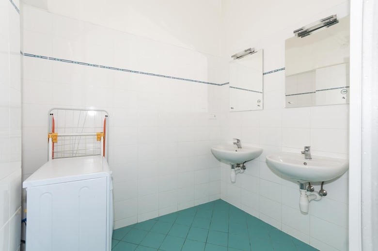 Gallery Hostel