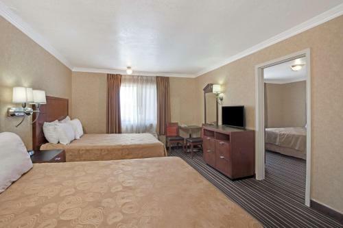 Hotel Knights Inn Buena Park