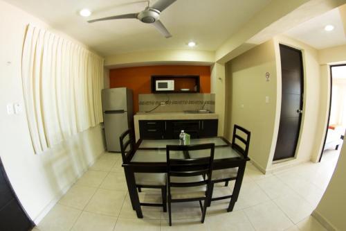 Hotel &amp; Suites Domani