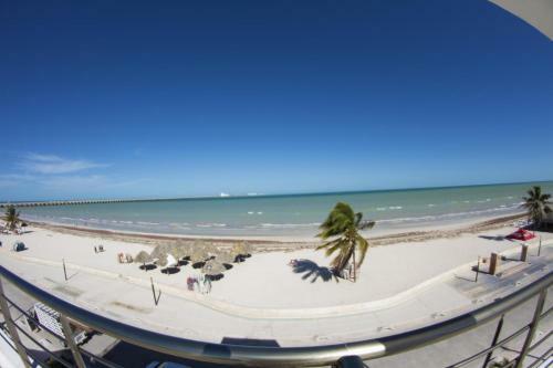 Hotel &amp; Suites Domani