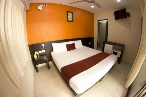 Hotel &amp; Suites Domani