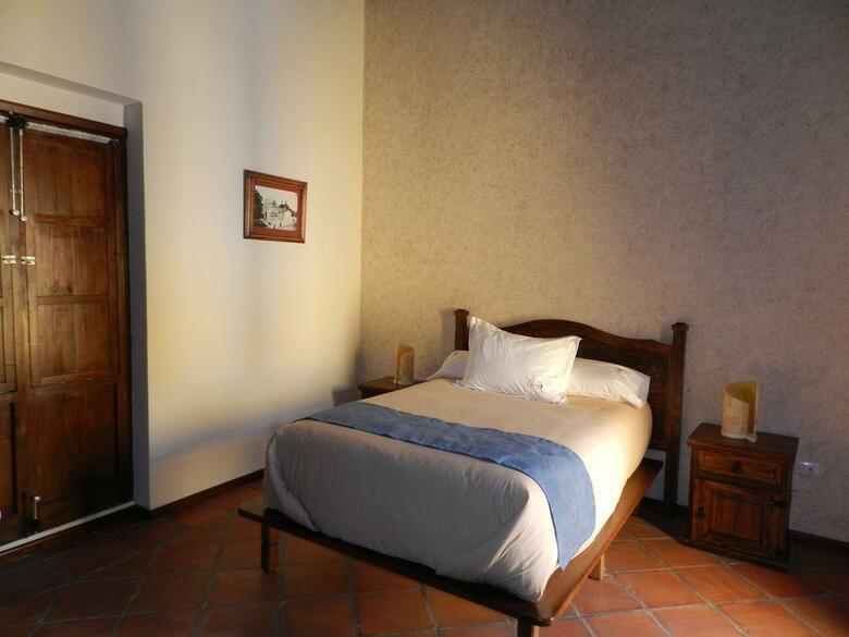 Al Otro Lado Del Rio Hotel
