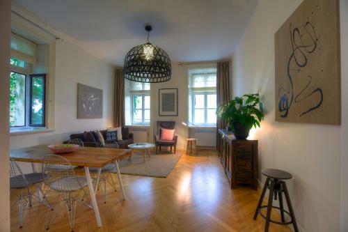Retezova Apartments