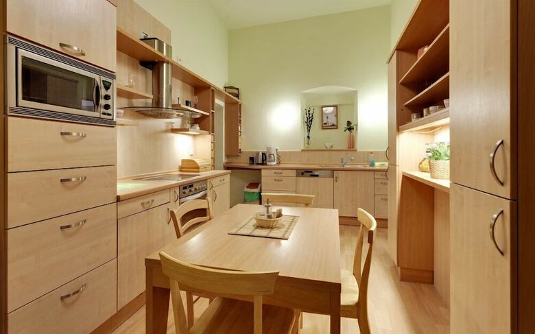 Karlova 25 Apartments