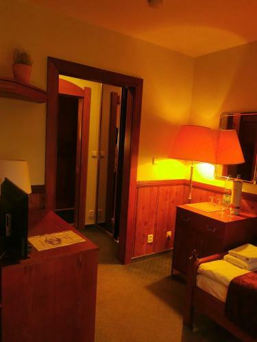 River Star Hotel