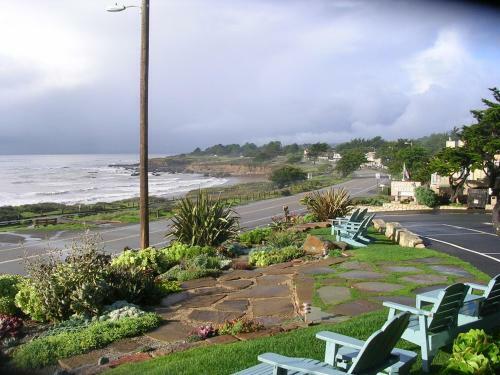 Hotel Cambria Shores Inn