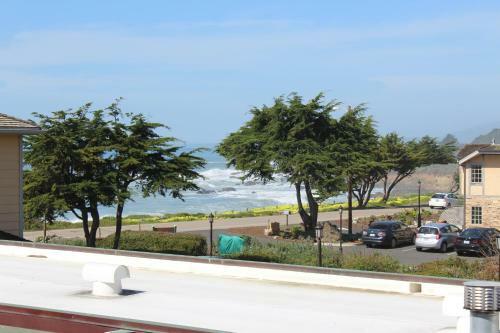 Hotel Cambria Shores Inn