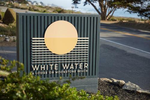 Hotel White Water