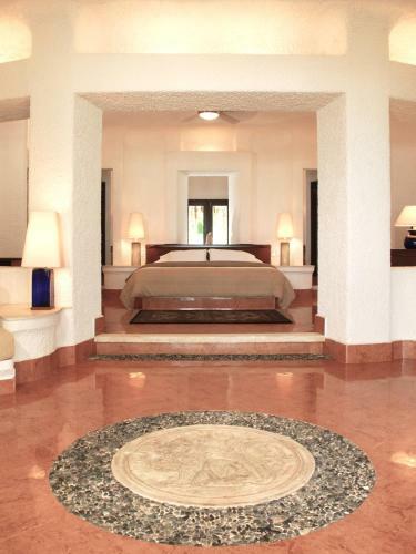 Hotel Kin Sol Soleil