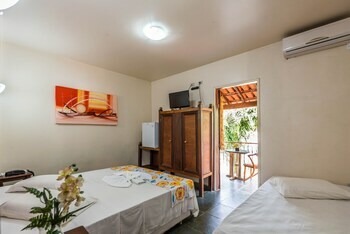 Hostal Vale Verde Praia Hotel