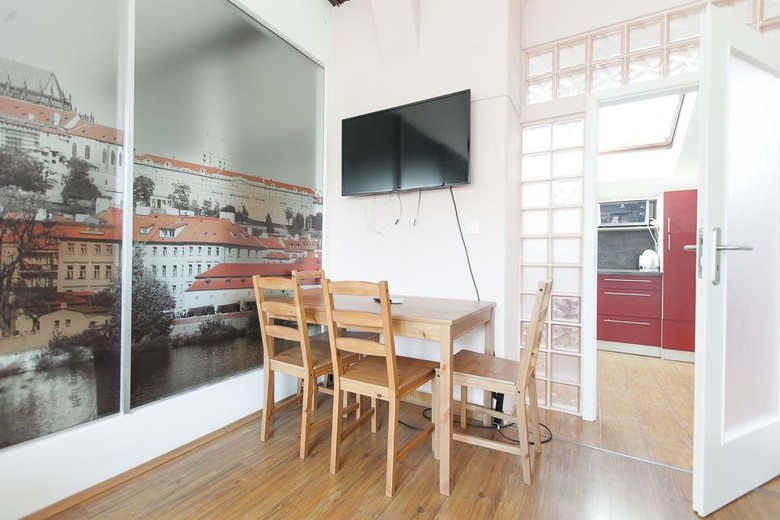 Elisky Kr�snohorsk� Apartments