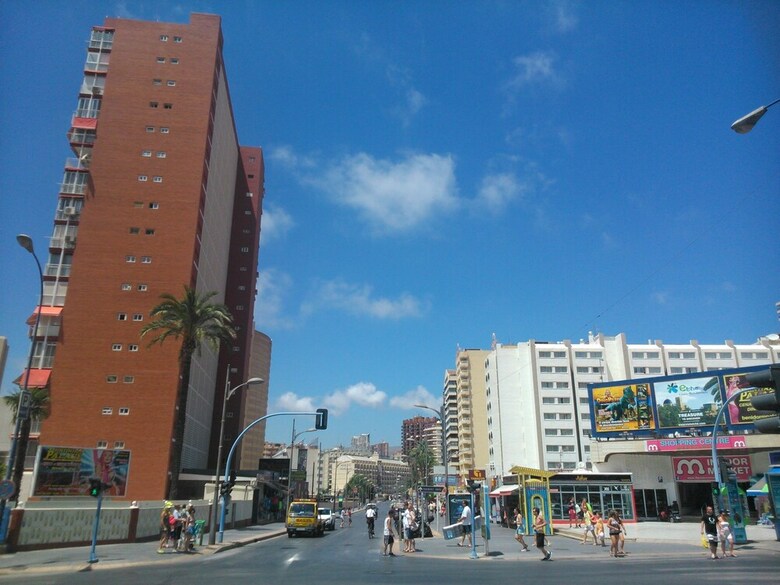 Blue Sky Apartment
