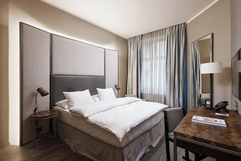 The Emblem Hotel