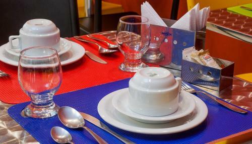 Hostal Leblon All Suites