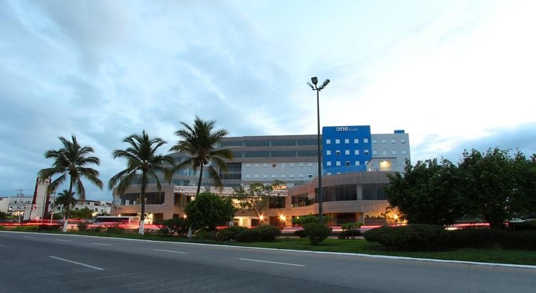 Hotel One Puerto Vallarta Aeropuerto