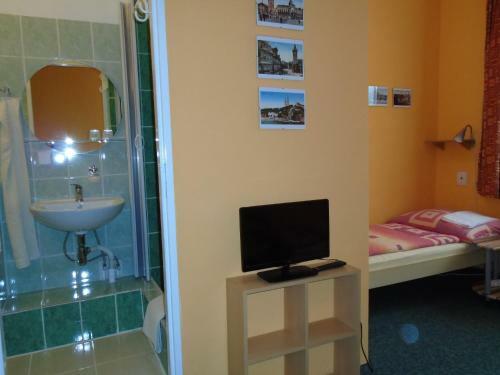 Hostal Pension Dobroucky