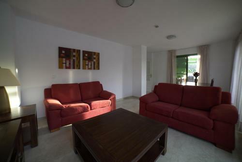 Apartamentos Pueblo El Goleto Aptos.