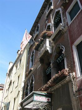 Doni Hotel