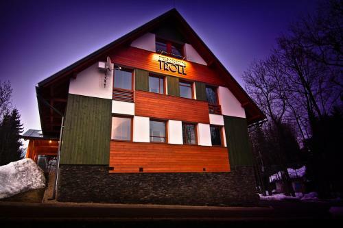 Hostal Pension Troll