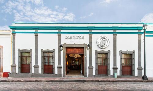 Hotel Dos Patios