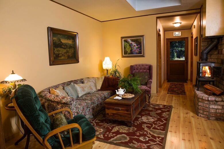 Country Inn Bed And Breakfast