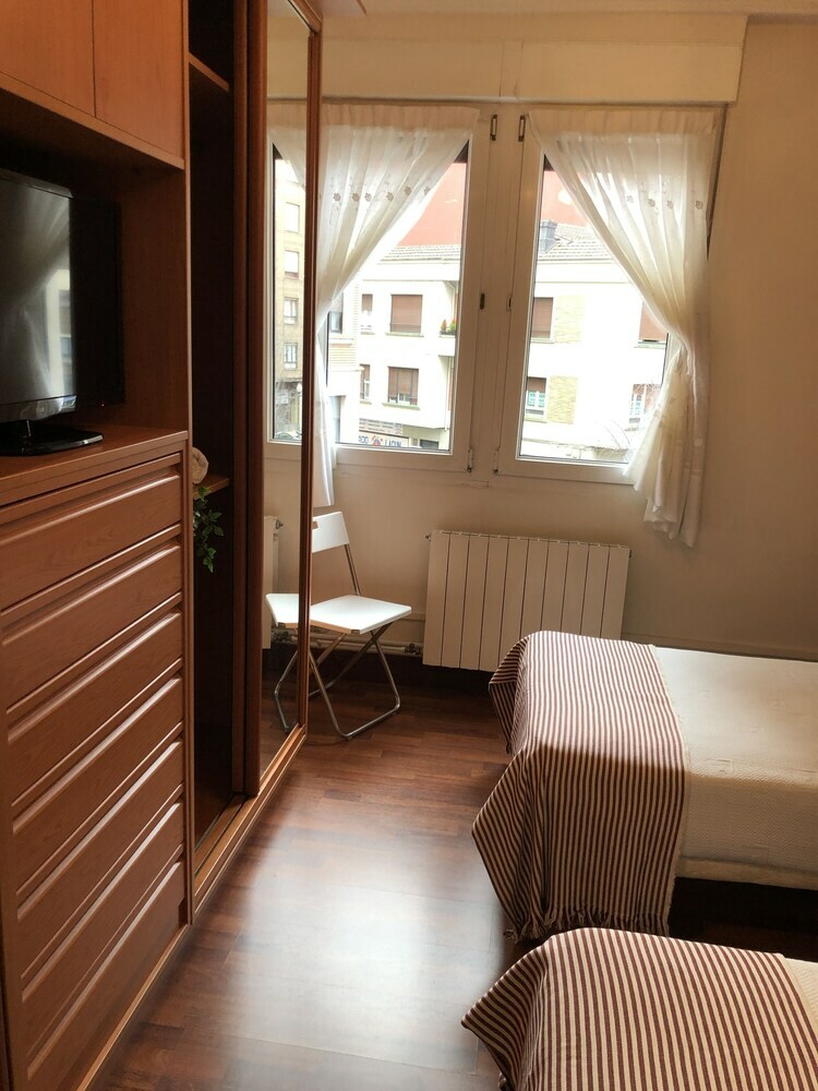Hostal Pensi�n Arias