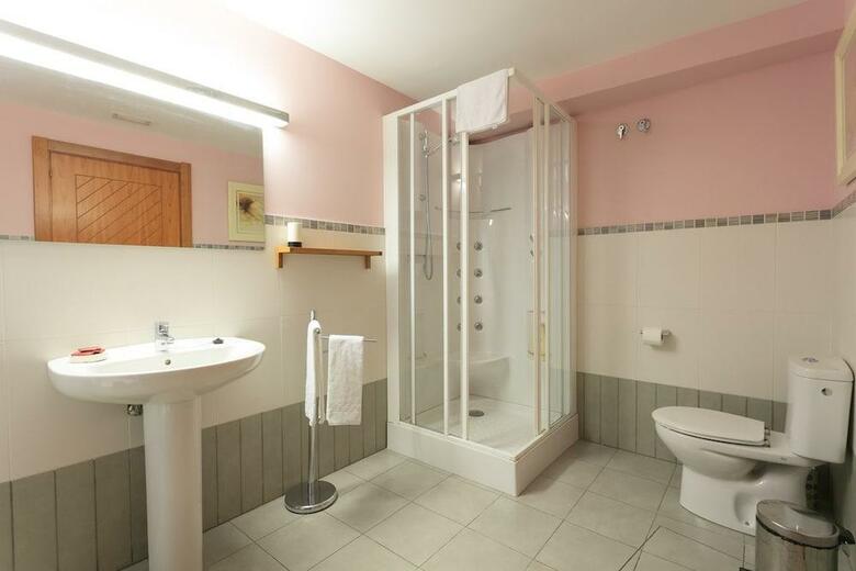 Hostal Bego�a