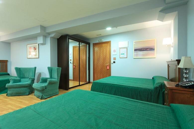 Hostal Bego�a