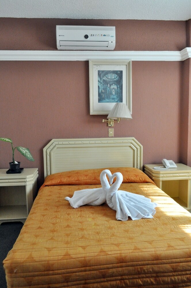 Hotel Mar�a Teresa