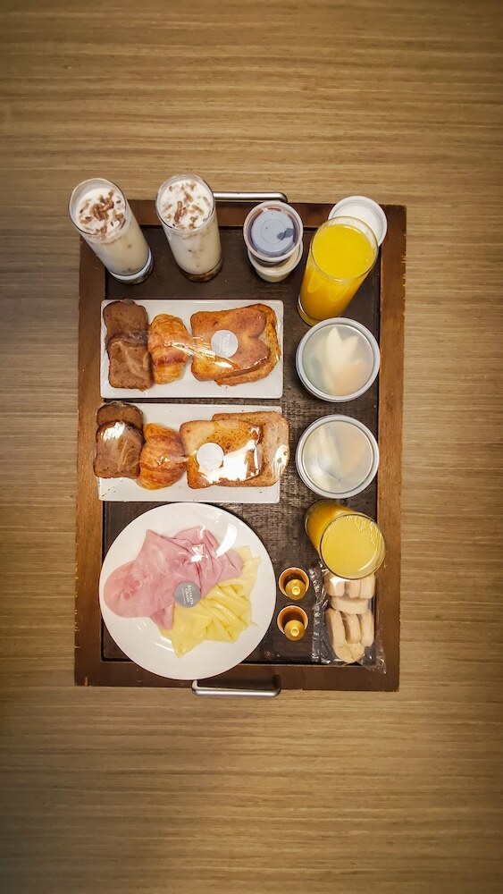 Recoleta Grand Hotel