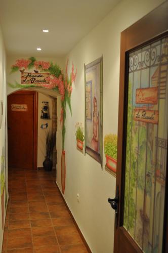 Apartamentos La Casa Pintada