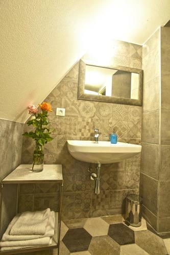 Hostal Penzion Kostnicky Dum