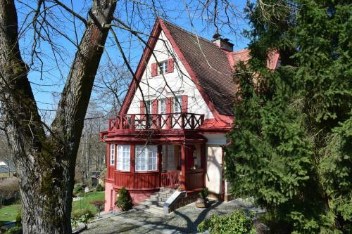Hostal George Pension
