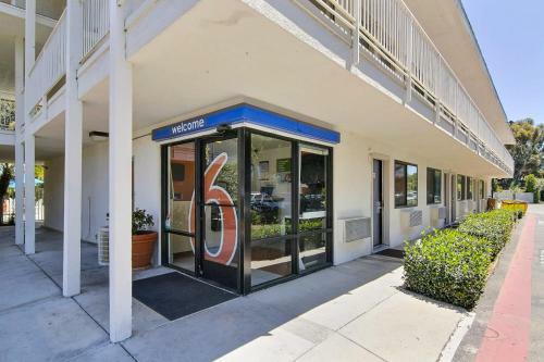 Motel 6 Santa Barbara - Goleta