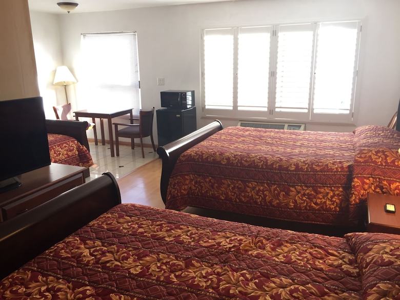 Hollywood 7 Star Motel