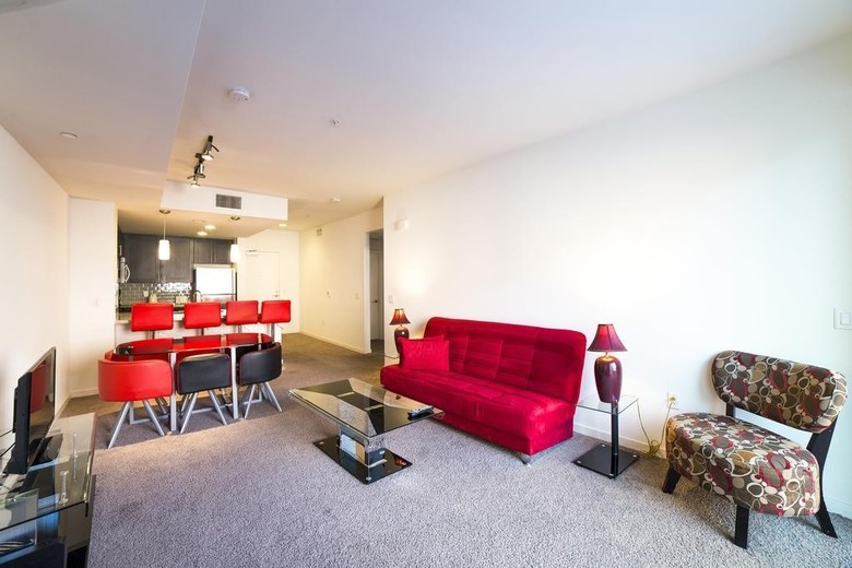 Wilshire Place Apartment