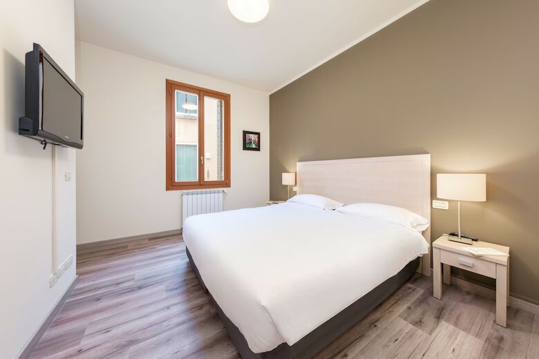 Bed & Breakfast Casanova Ai Tolentini