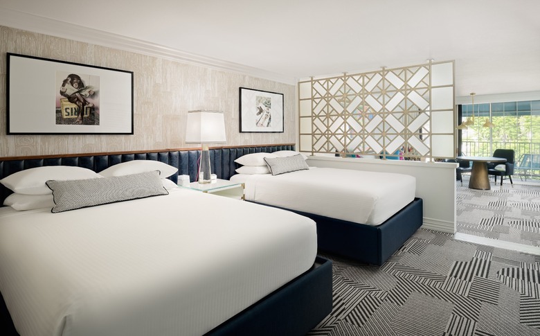 Le Parc Suites Hotel