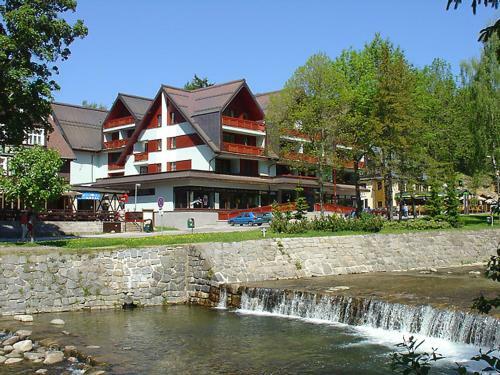 Apartm�ny B�l� Labe