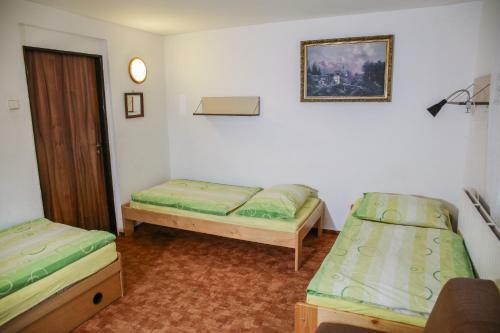 Hostal Chata Bajama