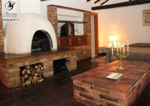 Bed & Breakfast Hotel Hacienda Suescun