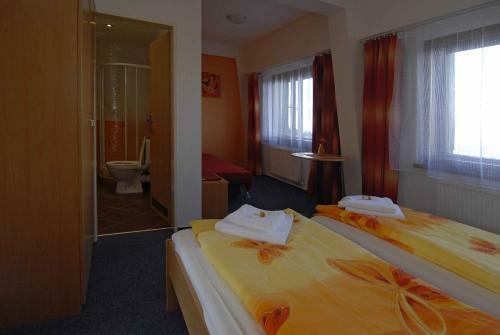 Relax Hotel B�ra