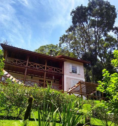 Hostal Nas Nuvens Hospedaria