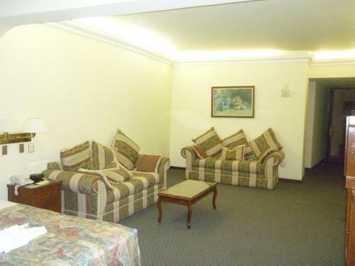Hotel Hacienda De Los Angeles