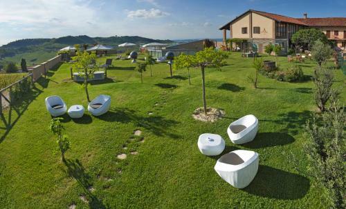 Agroturismo Amalia Cascina In Langa