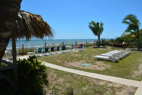 Sea Scape Oceanfront Motel & Apartments