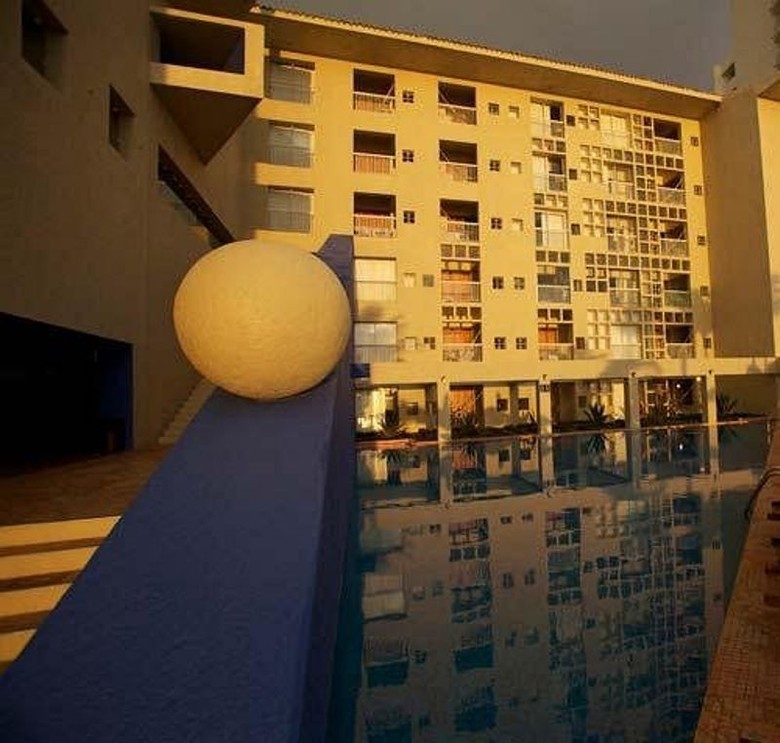 Hotel Raintree�s Club Regina