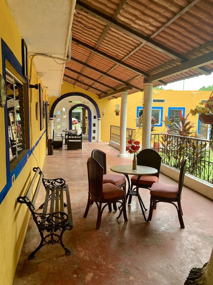 Hotel Green River