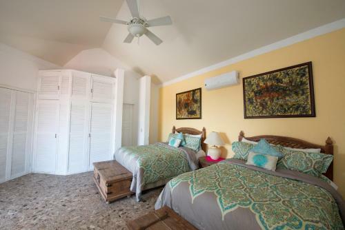 Marina View Villas