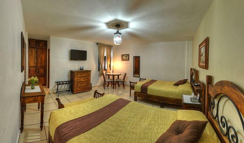 Hotel La Casa Del Laurel